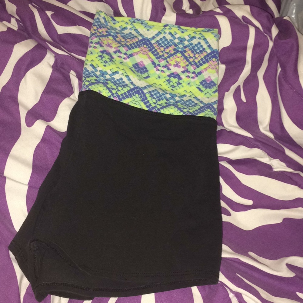aero yoga shorts